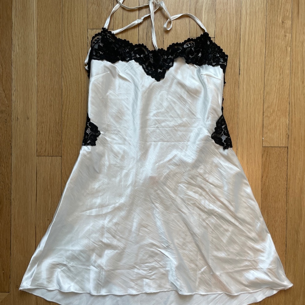 Black & White Open Back Lace Mini Dress